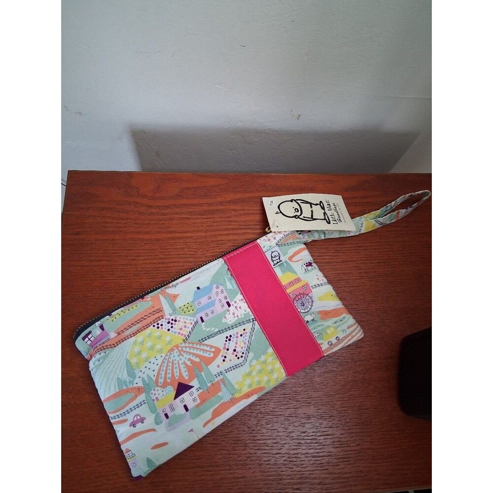 Little Man Handbags Farm Village Print Fabric Wristlet with Pink Trim, Zipper